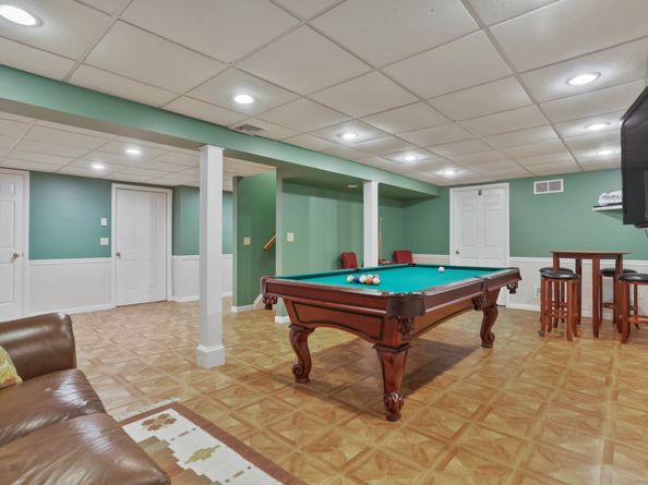 7 Jackson Court, Ridgefield CT 06877