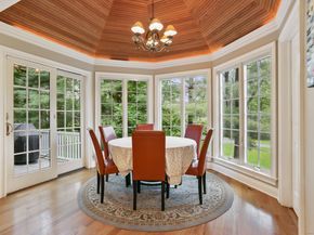 7 Jackson Court, Ridgefield CT 06877