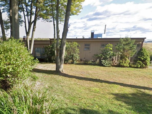 19 Dock Road, Norwalk CT 06854