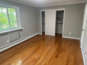 200 Woodmont Avenue APT 100, Bridgeport CT 06606