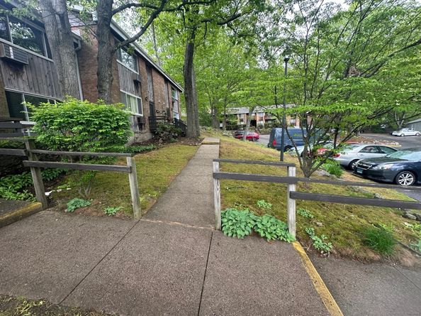 200 Woodmont Avenue APT 100, Bridgeport CT 06606