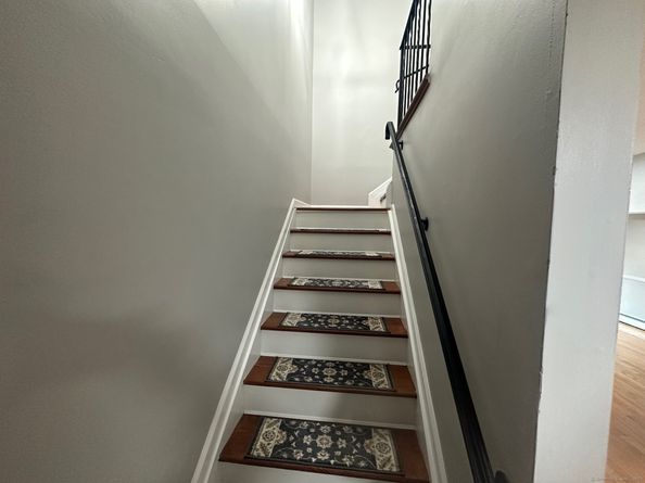 200 Woodmont Avenue APT 100, Bridgeport CT 06606