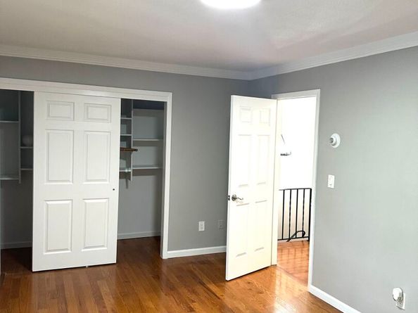 200 Woodmont Avenue APT 100, Bridgeport CT 06606