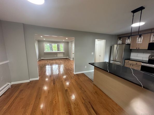 200 Woodmont Avenue APT 100, Bridgeport CT 06606