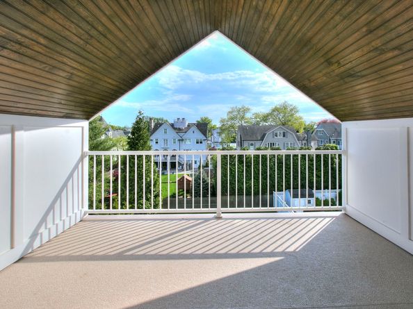 450 Penfield Road, Fairfield CT 06824