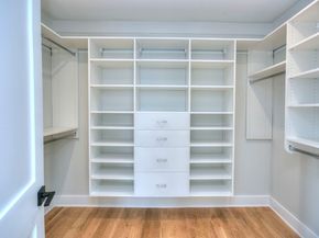 450 Penfield Road, Fairfield CT 06824