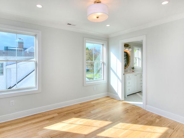450 Penfield Road, Fairfield CT 06824