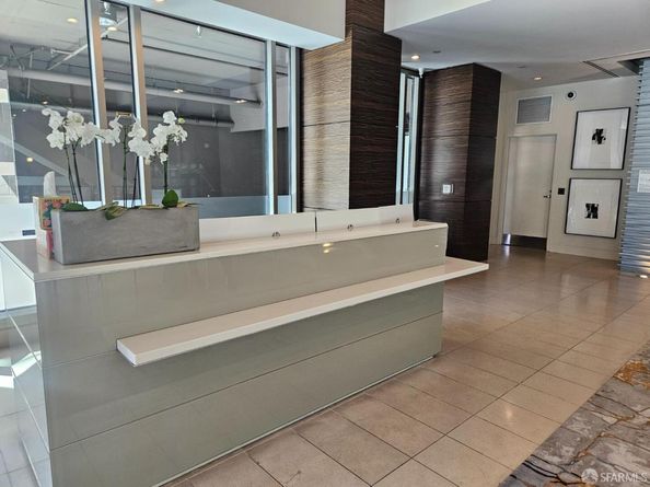 355 1st Street S207, San Francisco CA 94105