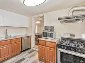 3233 Ellis Street, Berkeley CA 94703