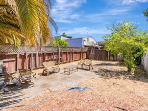 3233 Ellis Street, Berkeley CA 94703