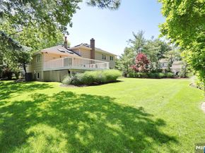 517 Pine Hill Road, Leonia NJ 07605
