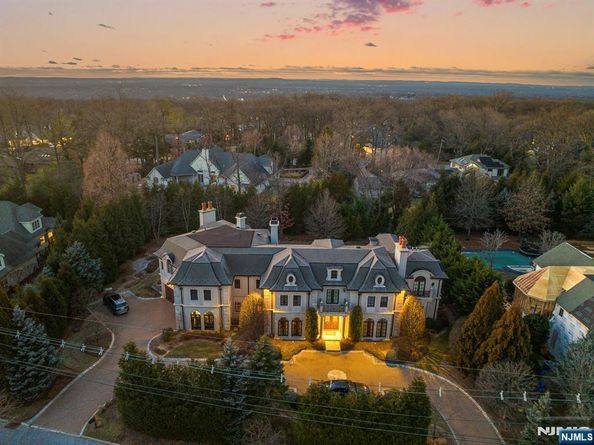 78 Roberts Road, Englewood Cliffs NJ 07632