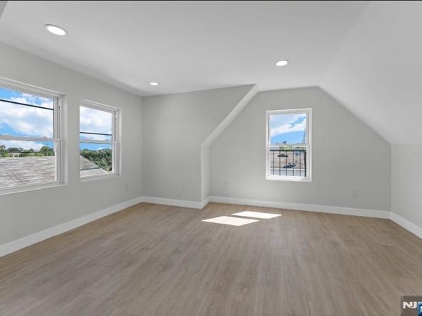 437 Bramhall Avenue, Jersey City NJ 07304