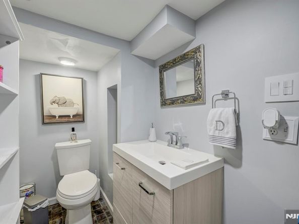 181 Lakeview Avenue, Leonia NJ 07605