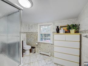 181 Lakeview Avenue, Leonia NJ 07605