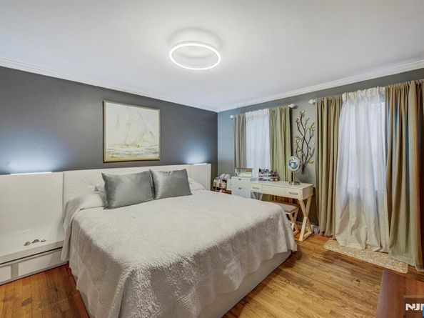 181 Lakeview Avenue, Leonia NJ 07605