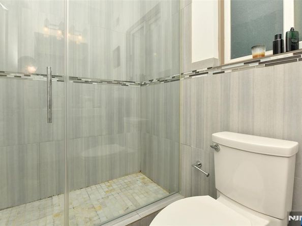 1957 Kennedy Boulevard, Jersey City NJ 07305