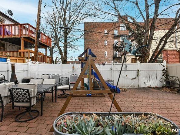 1957 Kennedy Boulevard, Jersey City NJ 07305