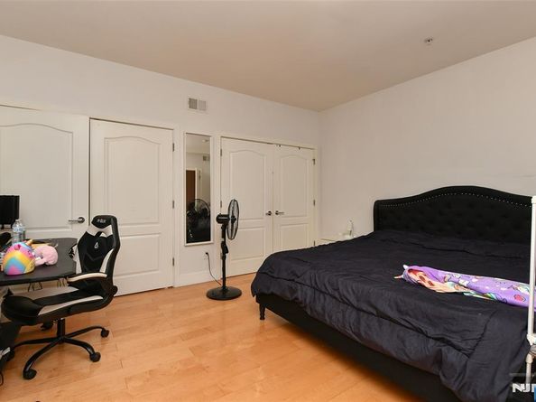 1957 Kennedy Boulevard, Jersey City NJ 07305
