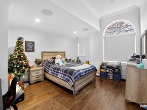 1096 Briar Way, Fort Lee NJ 07024