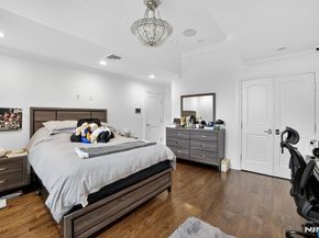 1096 Briar Way, Fort Lee NJ 07024