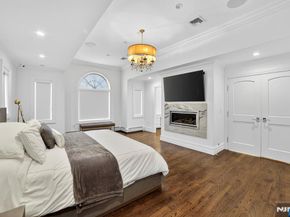 1096 Briar Way, Fort Lee NJ 07024