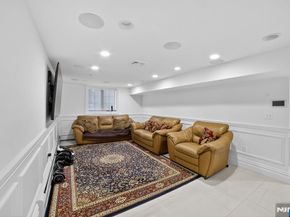 1096 Briar Way, Fort Lee NJ 07024