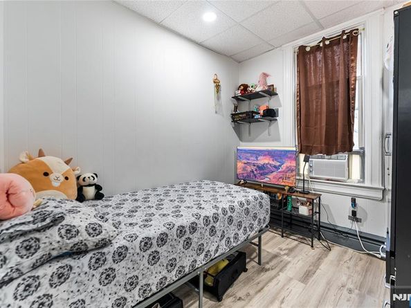 6016 Monroe Place, West New York NJ 07093