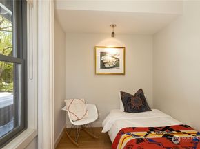 2351 Fairview Avenue E A, Seattle WA 98102