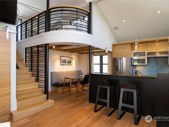 2351 Fairview Avenue E A, Seattle WA 98102