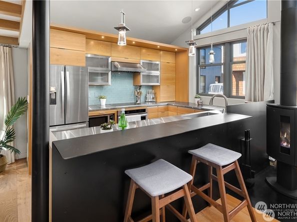 2351 Fairview Avenue E A, Seattle WA 98102