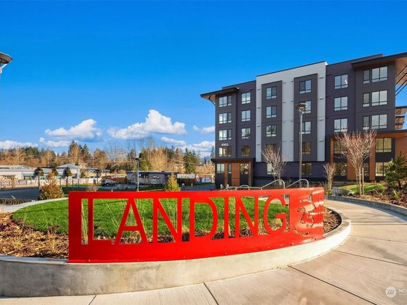 6901 NE 184th Lane 301, Kenmore WA 98028