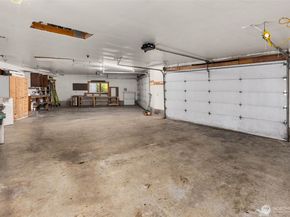 7516 230th Avenue NE, Redmond WA 98053