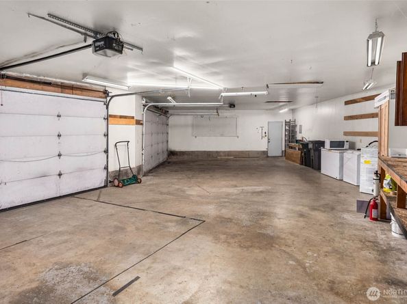 7516 230th Avenue NE, Redmond WA 98053