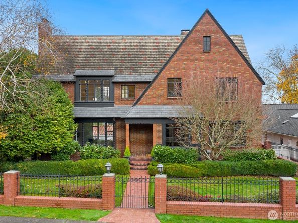 1994 Shenandoah Drive E, Seattle WA 98112