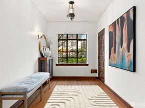 1994 Shenandoah Drive E, Seattle WA 98112