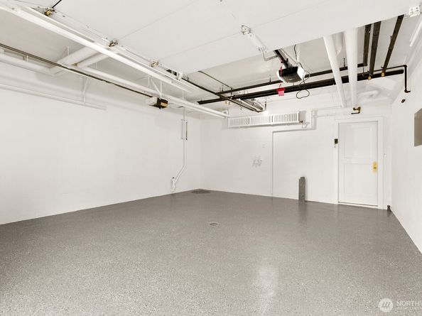 1994 Shenandoah Drive E, Seattle WA 98112