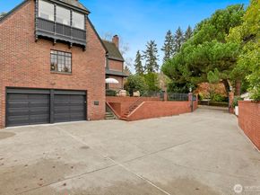 1994 Shenandoah Drive E, Seattle WA 98112