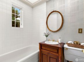 1994 Shenandoah Drive E, Seattle WA 98112