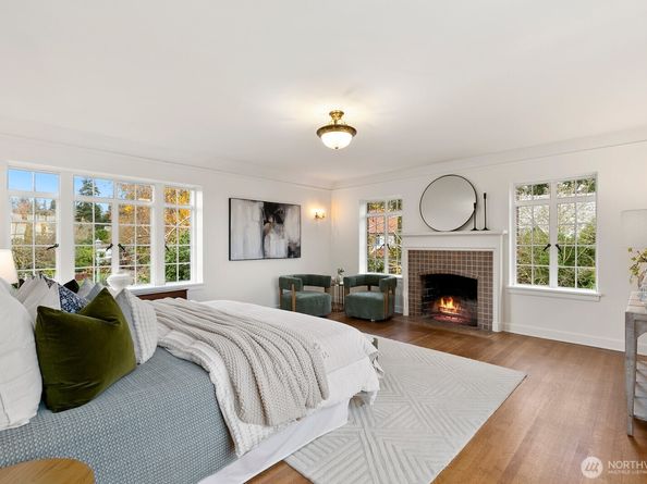 1994 Shenandoah Drive E, Seattle WA 98112