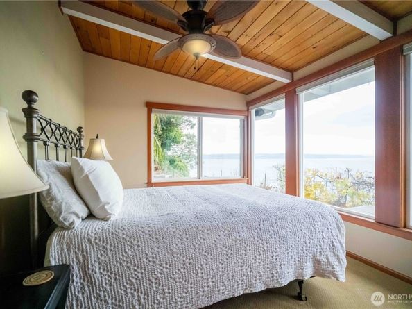 24 J View Place, Hat Island WA 98206