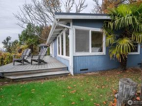 24 J View Place, Hat Island WA 98206