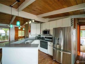 24 J View Place, Hat Island WA 98206