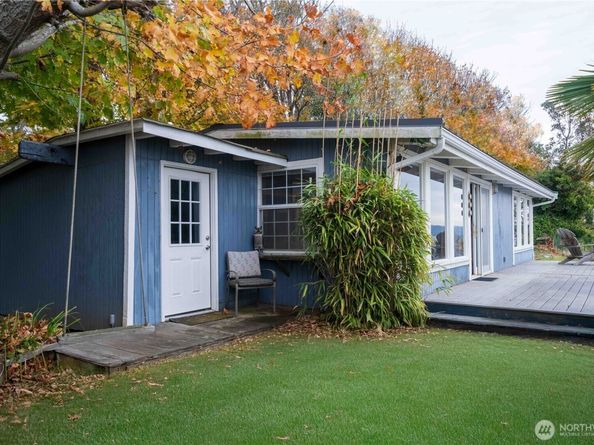 24 J View Place, Hat Island WA 98206