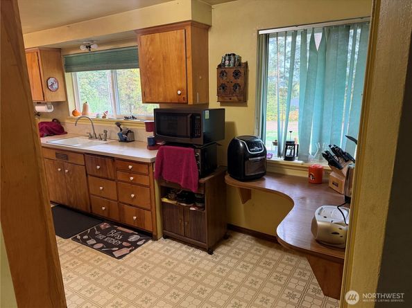 4495 NW Newberry Lane, Bremerton WA 98312