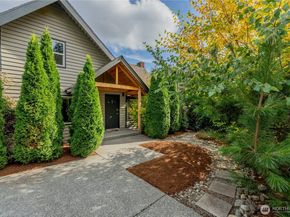 20006 68th Avenue NE, Kenmore WA 98028