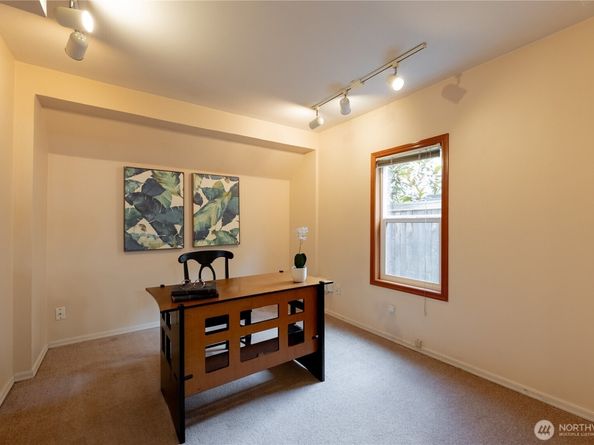 20006 68th Avenue NE, Kenmore WA 98028