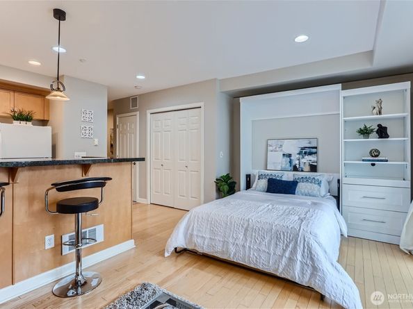 10047 Main Street 206, Bellevue WA 98004