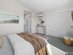 1748 B NW 62nd Street, Seattle WA 98107