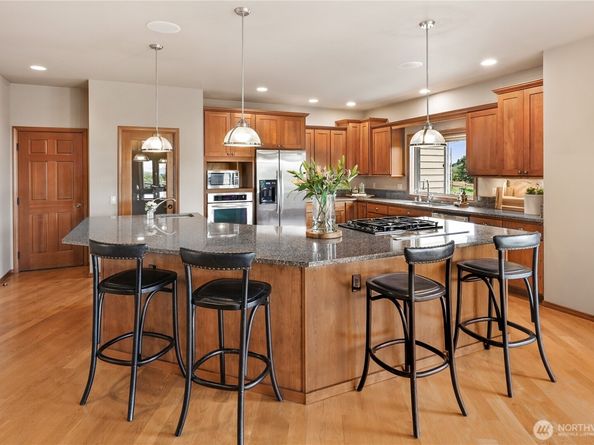 6924 65TH Avenue SE, Snohomish WA 98290